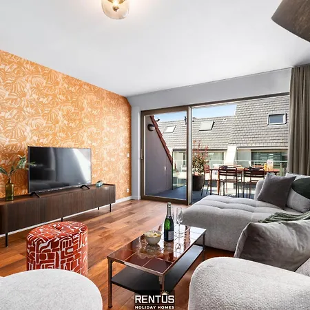 Lejlighed Orka - Spacious Duplex In A Prime Location Near The Sea *